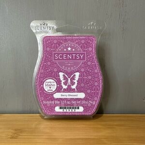 NEW Scentsy Bar Berry Blessed